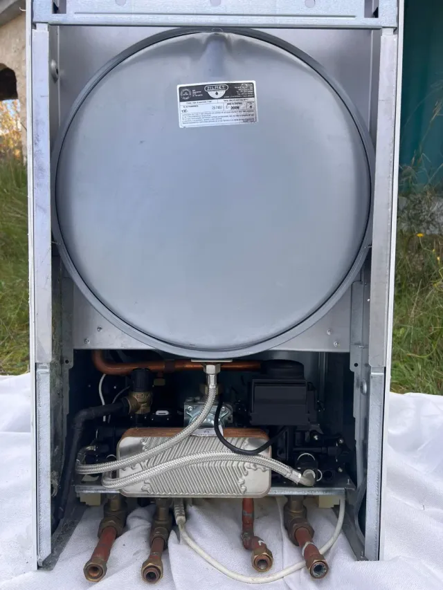 Caldera Manaut Gas Calefacción Agua