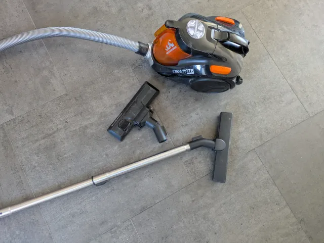 Rowenta RO3753 Compact Power Cyclonic