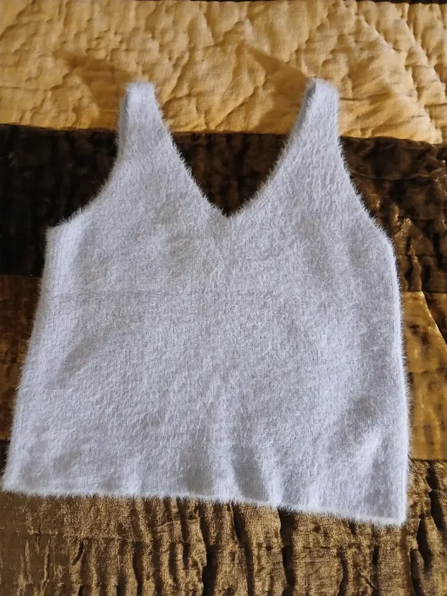 Top de pelo tirantes con cuello V