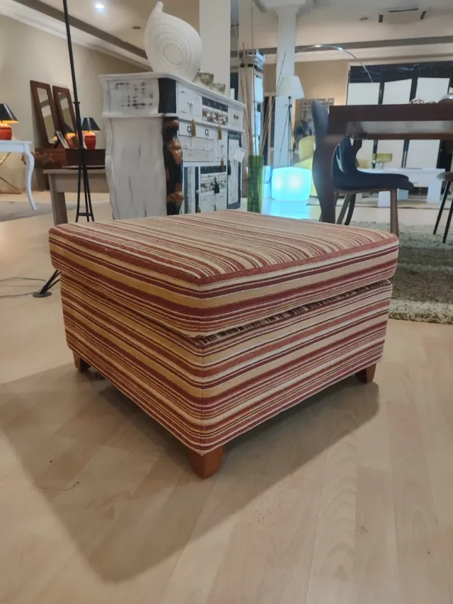 Reposapiés NUEVO tapizado rayas