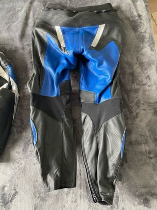 Mono de cuero SUOMY Talla L Mujer