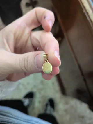 Colgantes Letras Oro 18k y Ónix