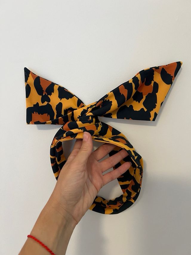 Diadema de pelo con alambre, estampado leopardo