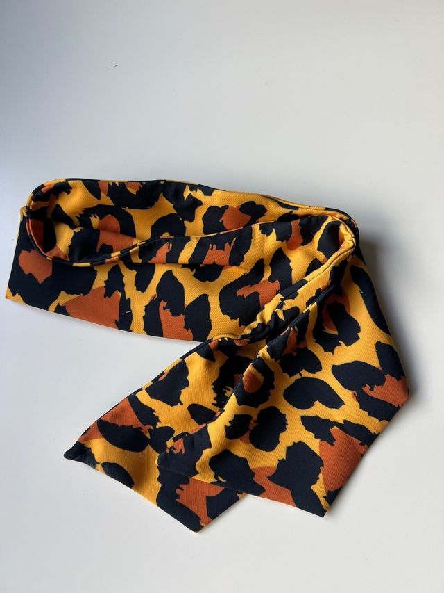 Diadema de pelo con alambre, estampado leopardo