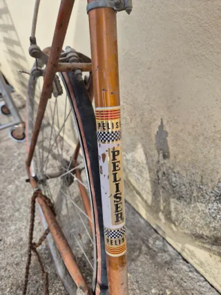 Bicicleta Vintage Peliser para Restaurar
