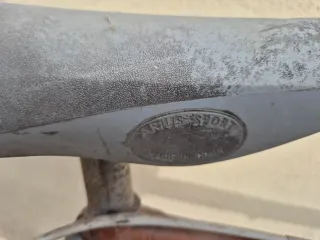 Bicicleta Vintage Peliser para Restaurar