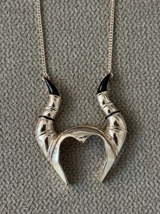 Collar Maléfica Disney Store Cuernos Corazón