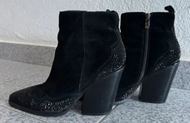 Botines Alma en Pena Talla 39 Negros