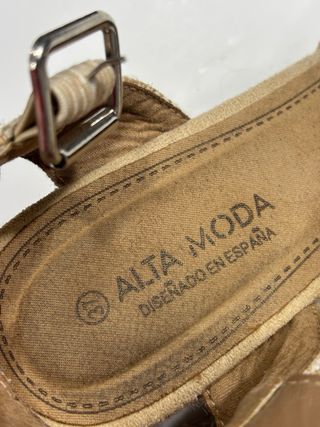 Alpargatas cuña beige