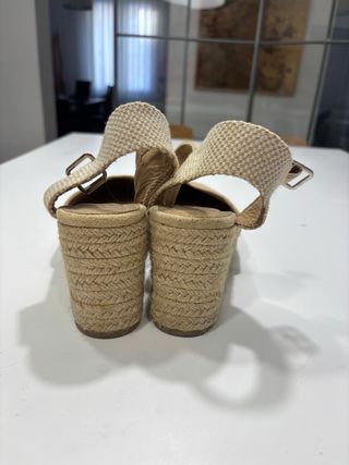 Alpargatas cuña beige