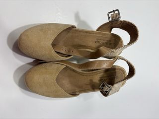 Alpargatas cuña beige