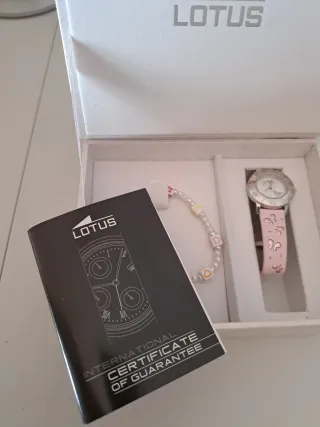 Reloj LOTUS plateado niña