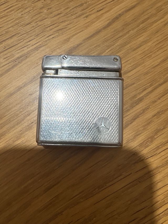 Encendedor vintage Mercedes-Benz