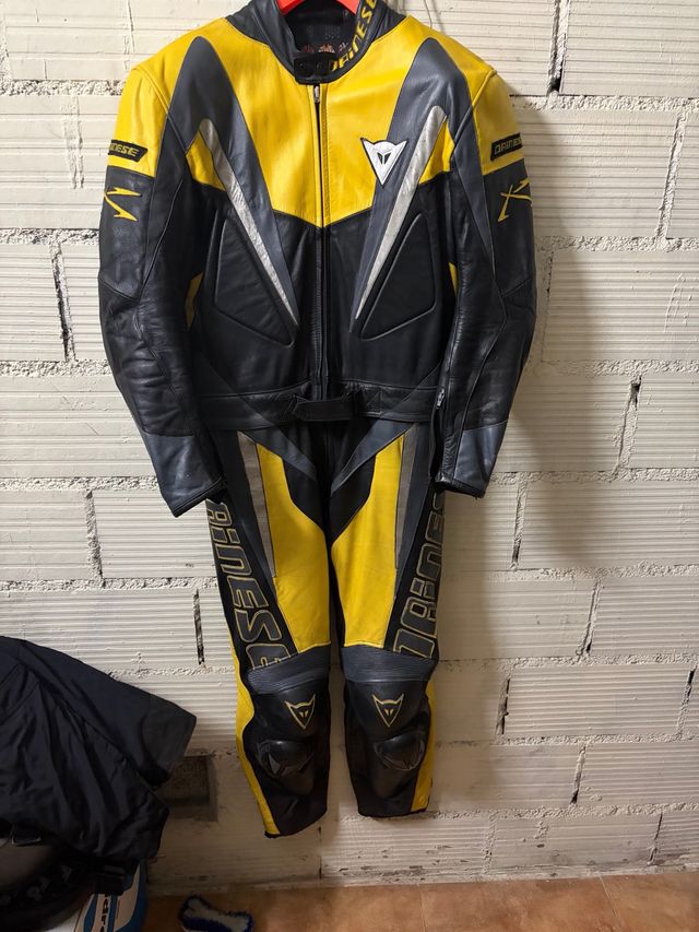 Mono Dainese XP Talla 54 Amarillo/negro