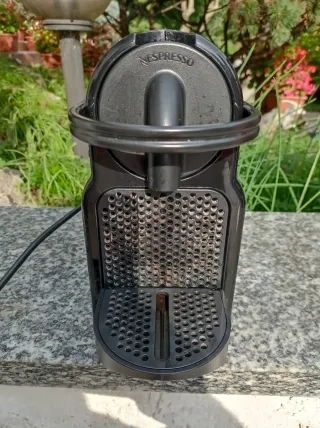Macchina Caffè Nespresso Inissia DeLonghi EN80.B