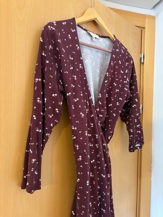 Vestido cruzado estampado