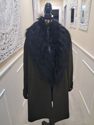 Abrigo mujer con cuello de pelo sintético 