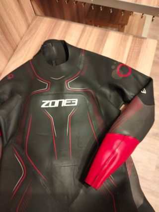 Neopreno Zone3 Aspire Talla L, hombre.