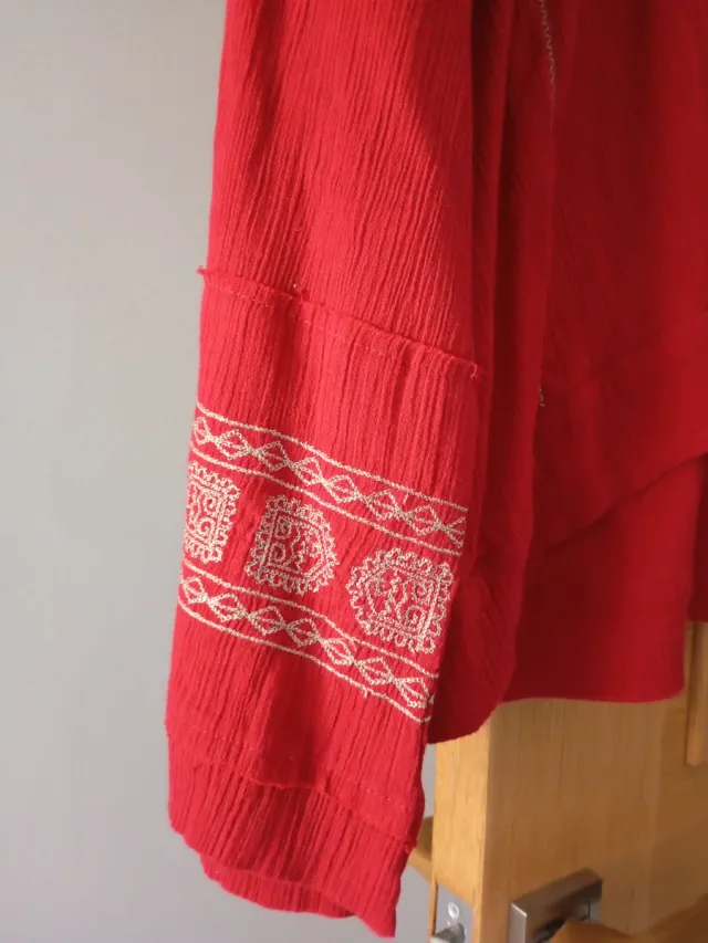 Blusón Calao Talla XL/44 Rojo