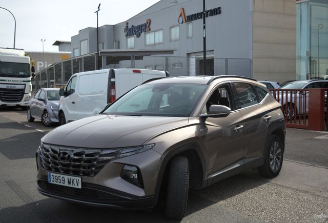 HYUNDAI Tucson 1.6 TGDI 48V Maxx Sky