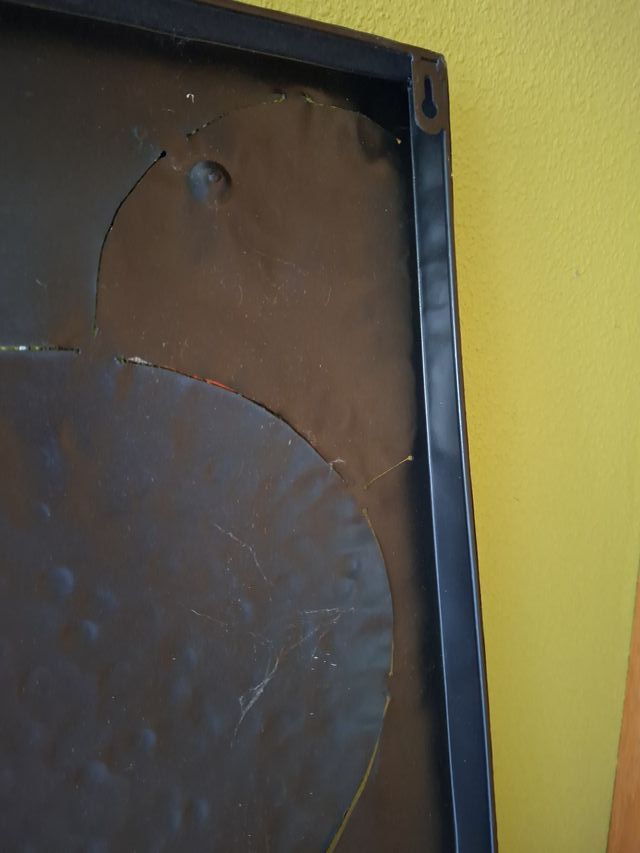 Cuadro Manzanas Metálico Dorado y Rojo