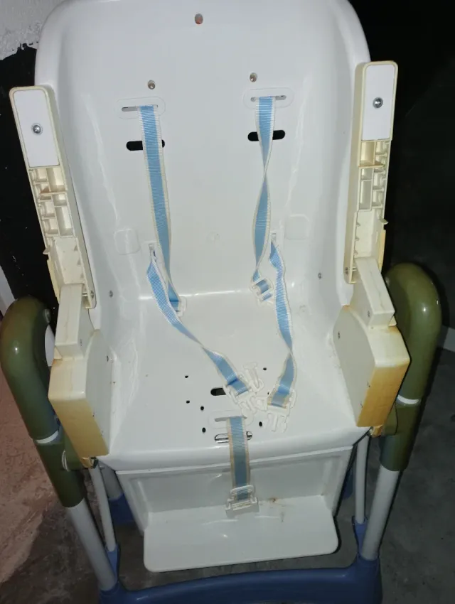 Trona de bebé con diseño de oso