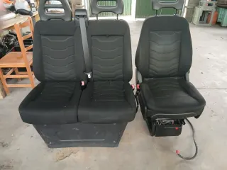 Asientos de coche negros