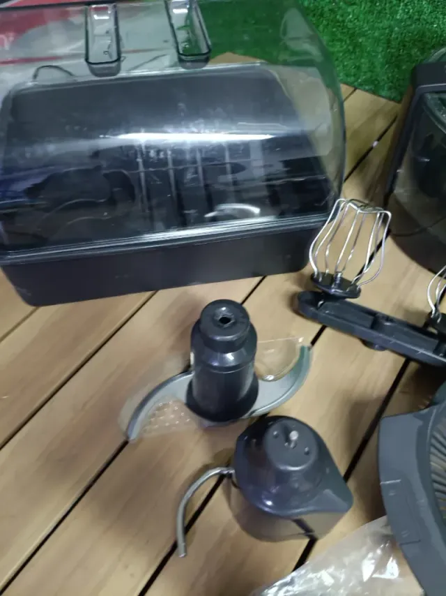 Robot Cocina Philips 1300W + Licuadora