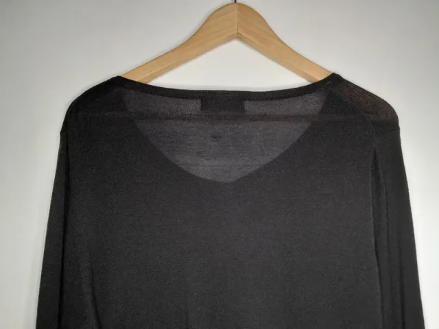 Cárdigan negro punto fino apertura lateral