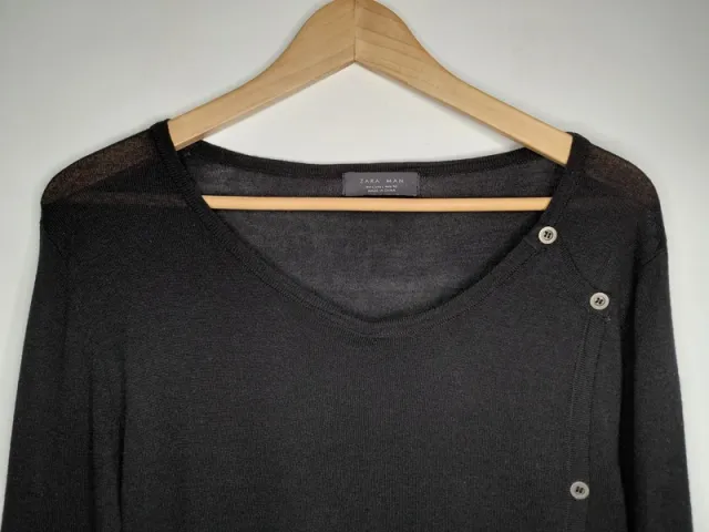 Cárdigan negro punto fino apertura lateral