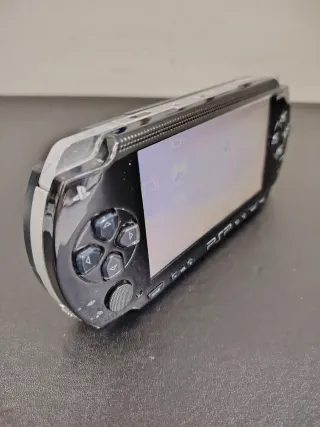 PSP 1004 Negra con 1 Año de Garantía