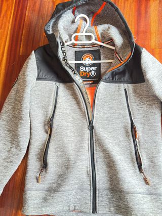 Chaqueta Superdry gris y naranja Talla M