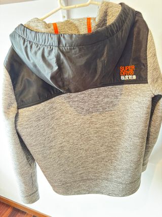 Chaqueta Superdry gris y naranja Talla M