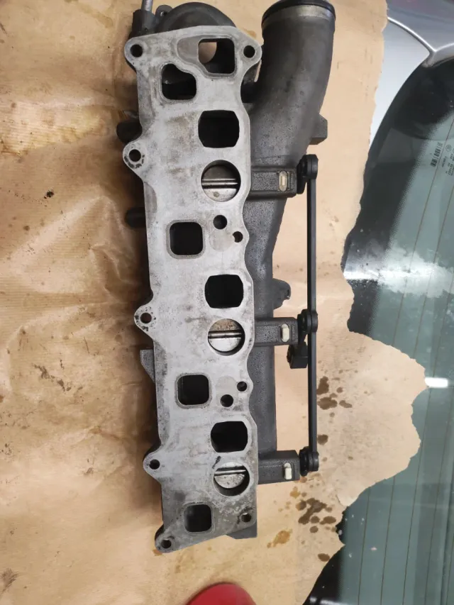 Collettore di aspirazione motore 642890