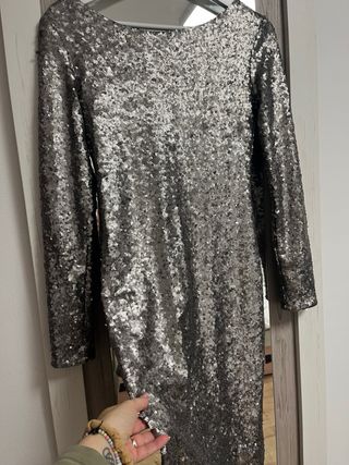Vestido lentejuelas plata