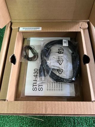 Tableta firma Wacom STU-430 con lápiz