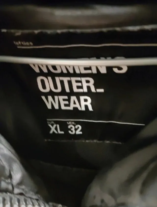 Abrigo Lefties Negro Talla XL Largo