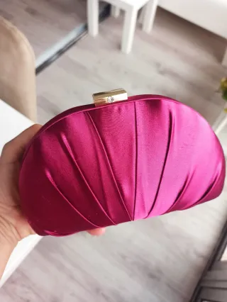 Conjunto bolso, zapatos y tocado color bugambilla