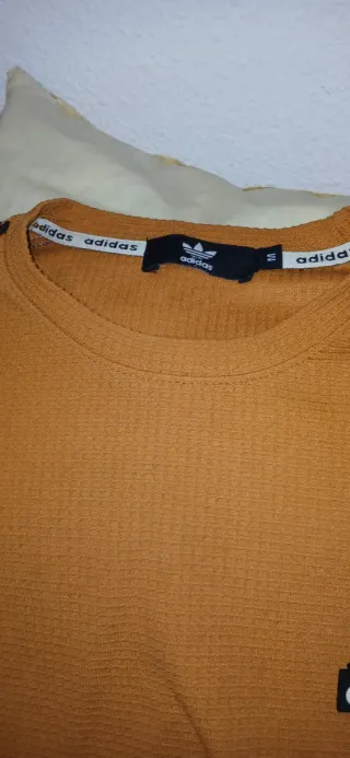 Jersey Adidas Naranja con Rayas Negras