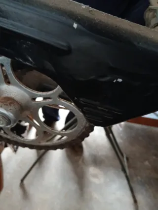 Bicicleta Clásica Negra.y frenos de varilla.