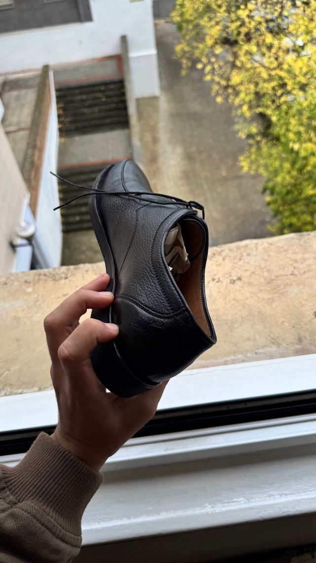 Zapatos negros elegantes