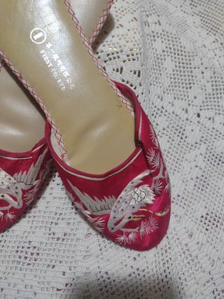 Zapatillas casa bordadas talla 40