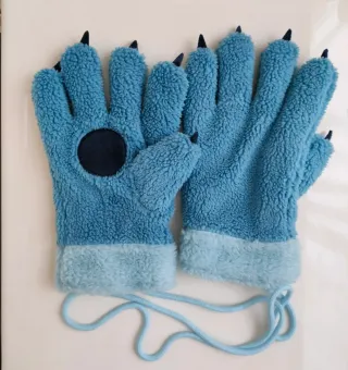 Guantes de garras Stitch.