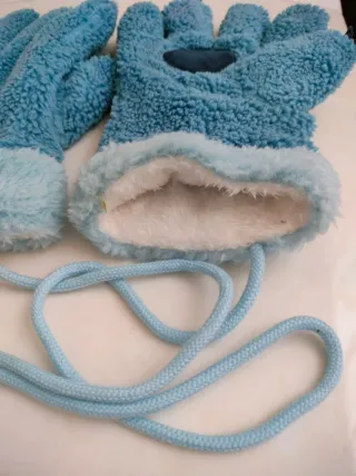 Guantes de garras Stitch.