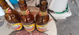 Bottiglie di Birra El Águila 1998