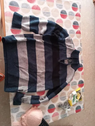 Jersey de rayas azul y gris