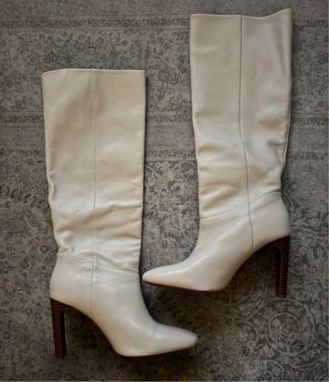 Botas Mango crema tacón