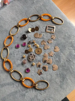 Lote de abalorios y cadena para bisutería