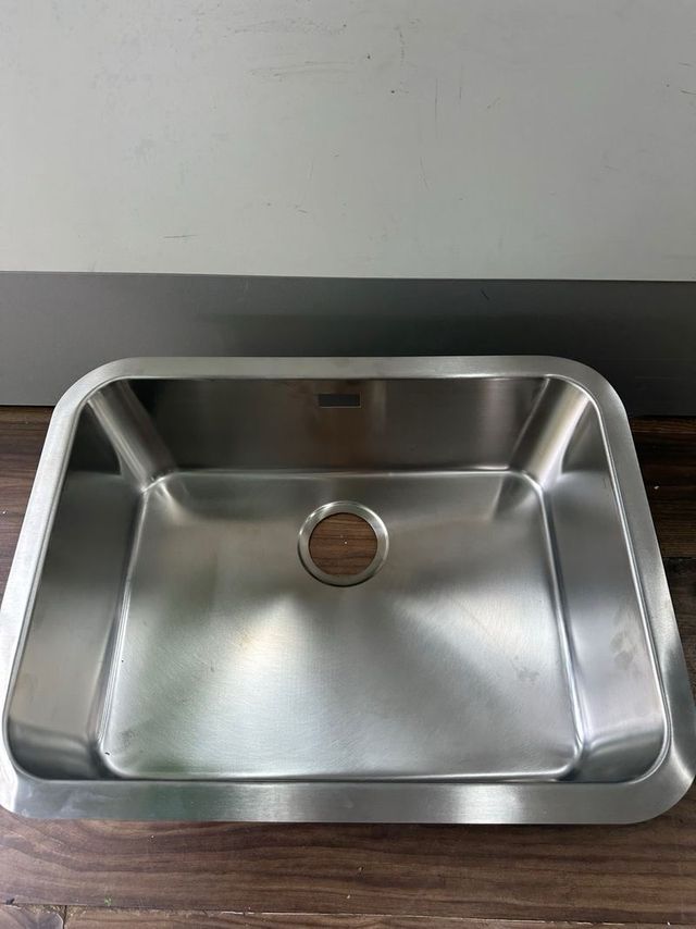 Lavatório de 1 Cuba de Aço Inoxidável Roca