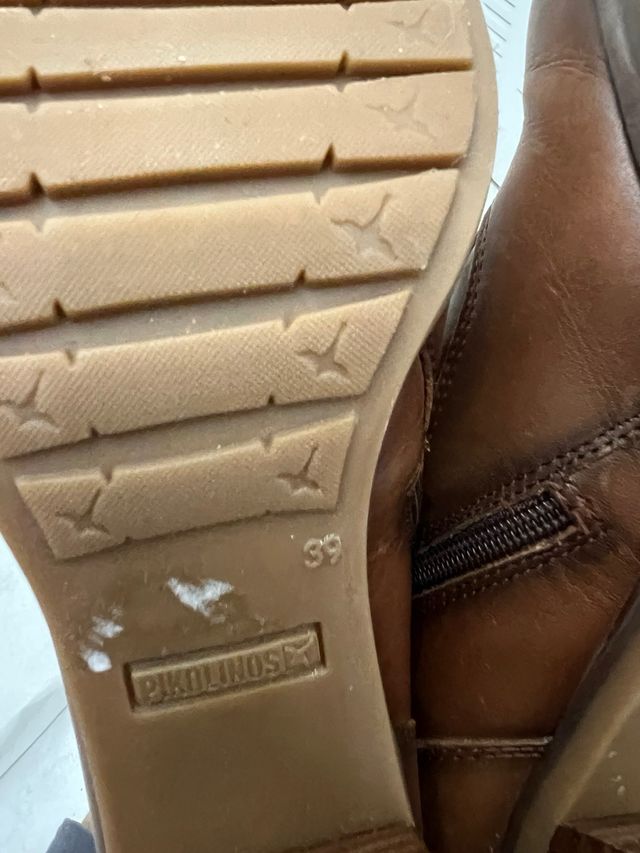 Botines de Piel Marrones con Cordones y cremallera